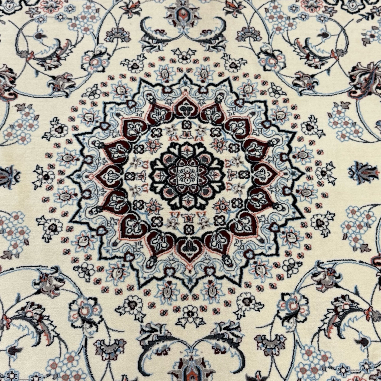225 x 160cm Persian Ivory Nain Machine Made Rug