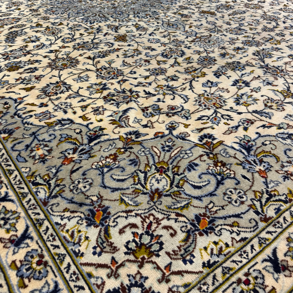 400 x 285 cm Hand Knotted Persian Kashan – Grey Ivory Wool Rug