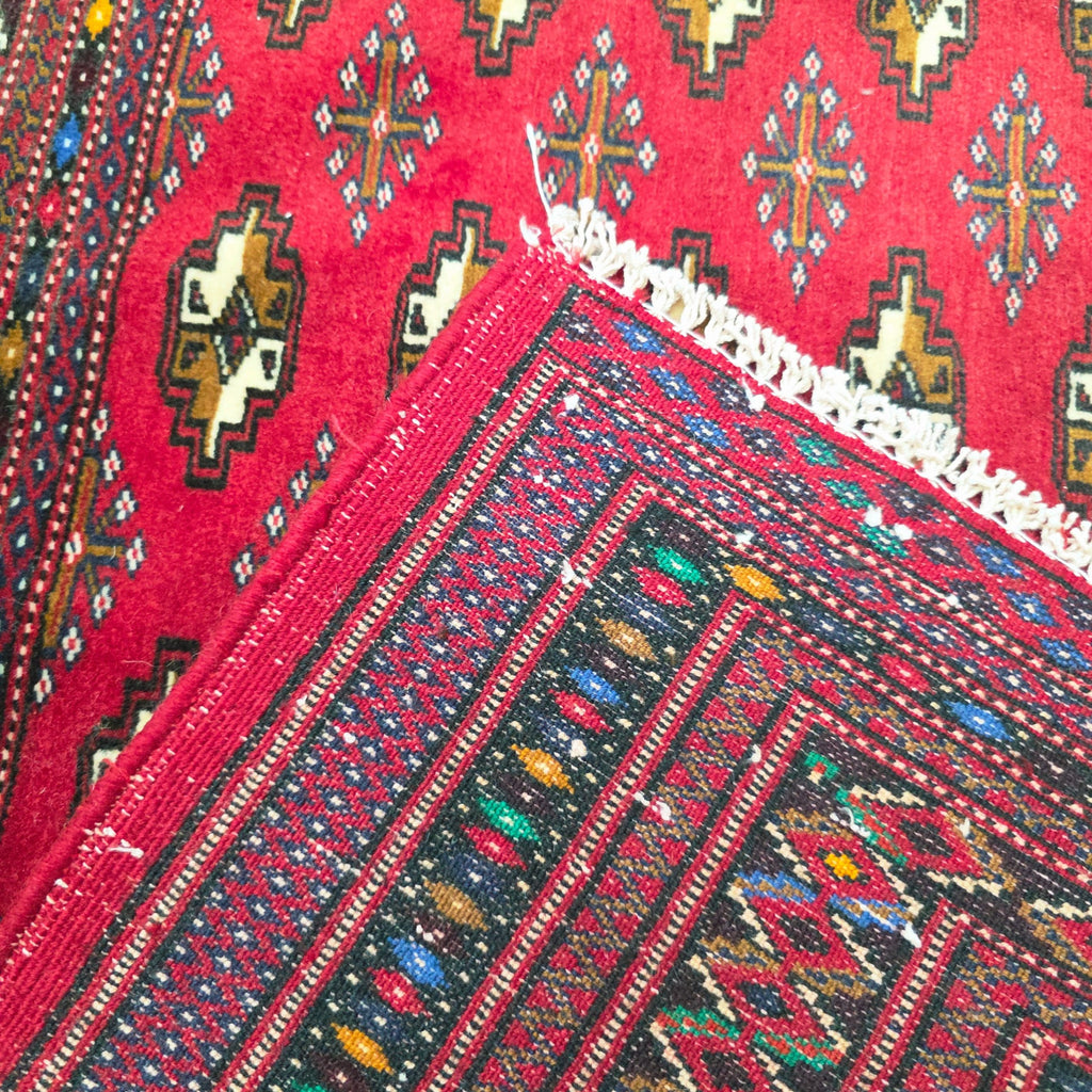 137 x 66 cm Hand-Knotted Persian Turkmen Rug
