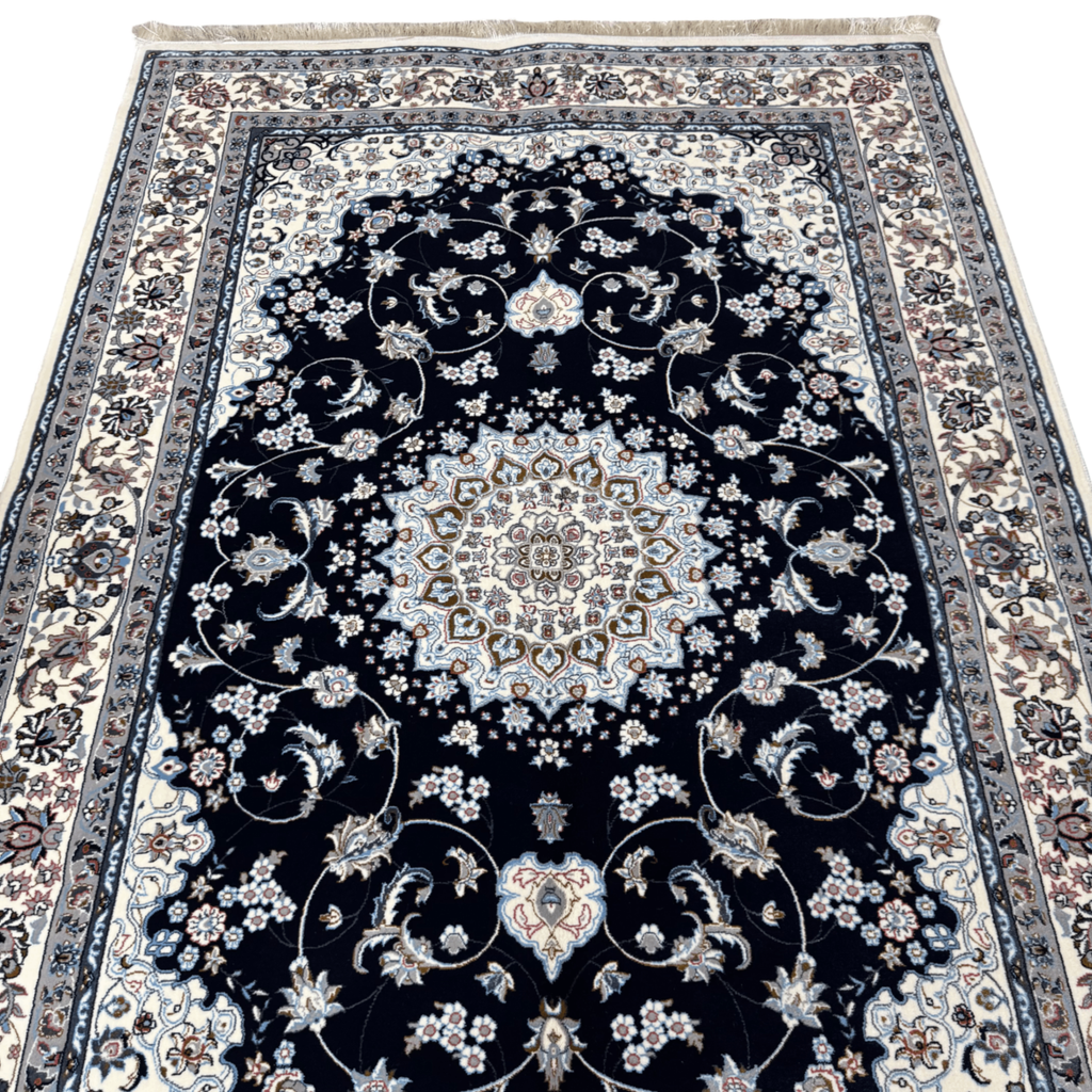 230cm x 160cm Floral Persian Design Machine Made Rug