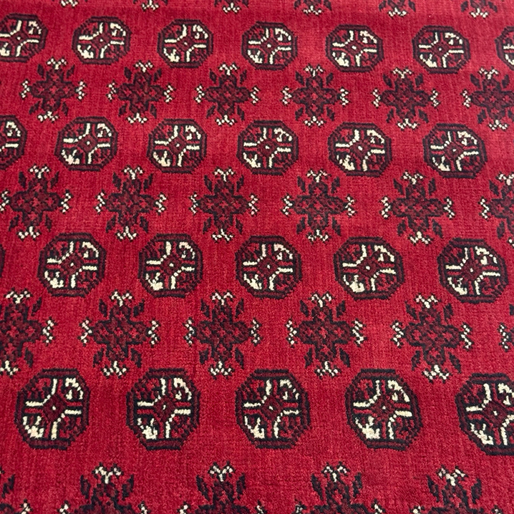 192 x 149 cm Hand-Knotted Red Bokhara Afghan Akche