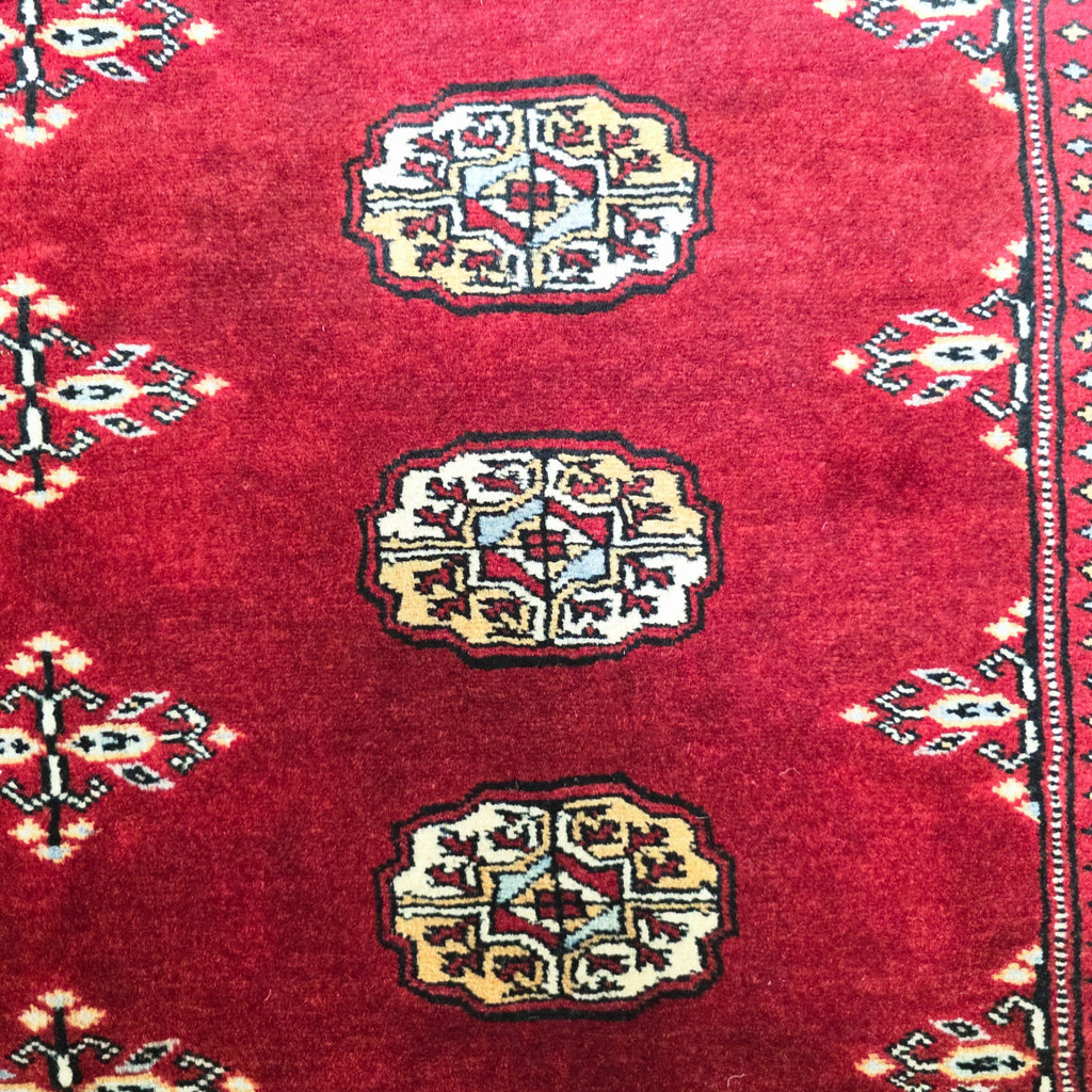 202 x 140 cm Hand Knotted Red Karachi Bokhara – Wool Rug