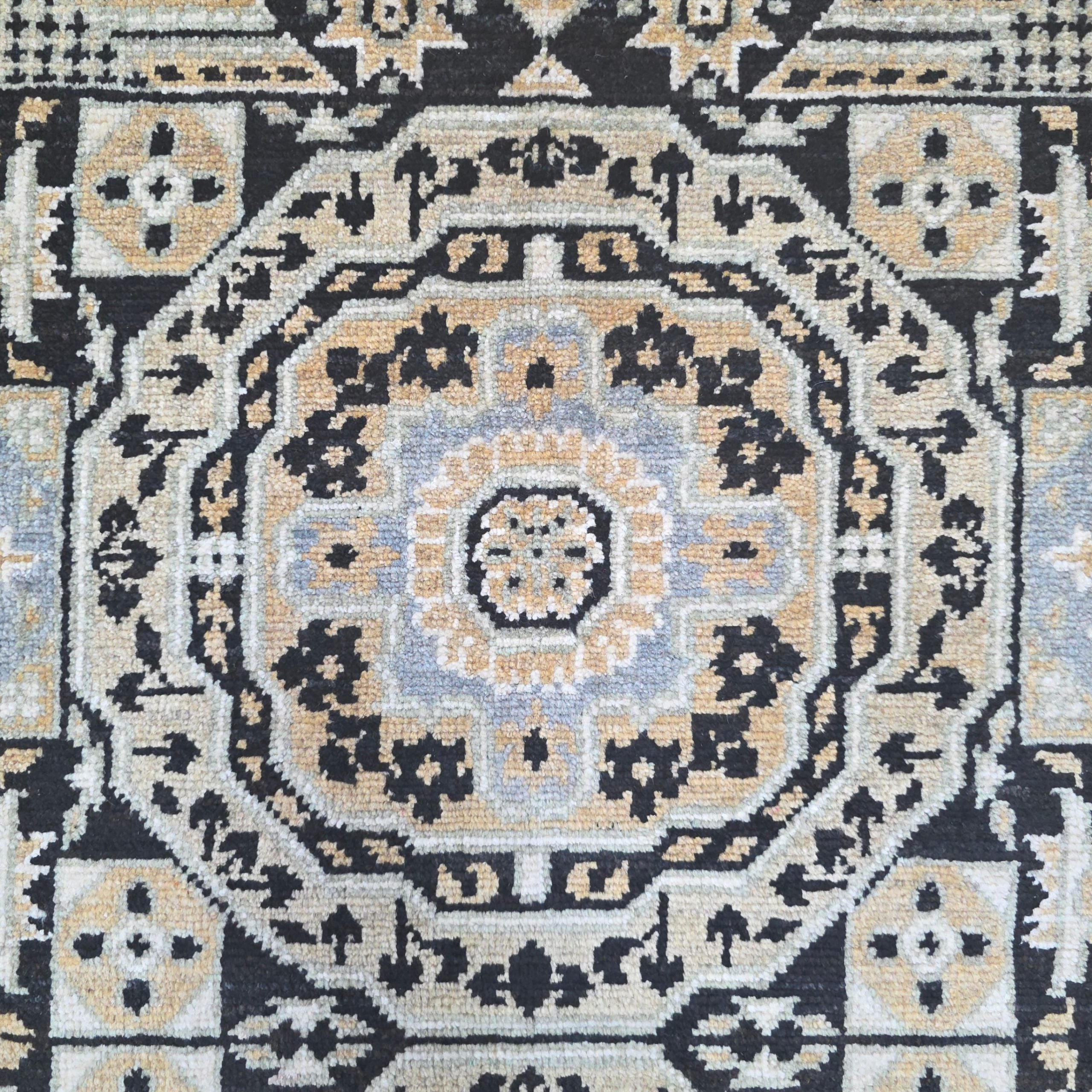 240 x 175 cm Hand-Knotted Chobi Mamluk Wool Rug