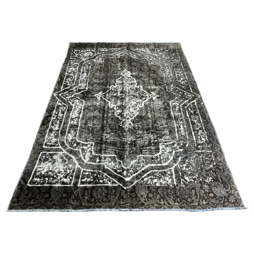 269 x 182 cm Hand-Knotted Ultra Vintage Persian Wool Rug