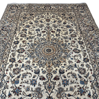 294 x 195 cm Hand-Knotted Persian Nain Floral Rug