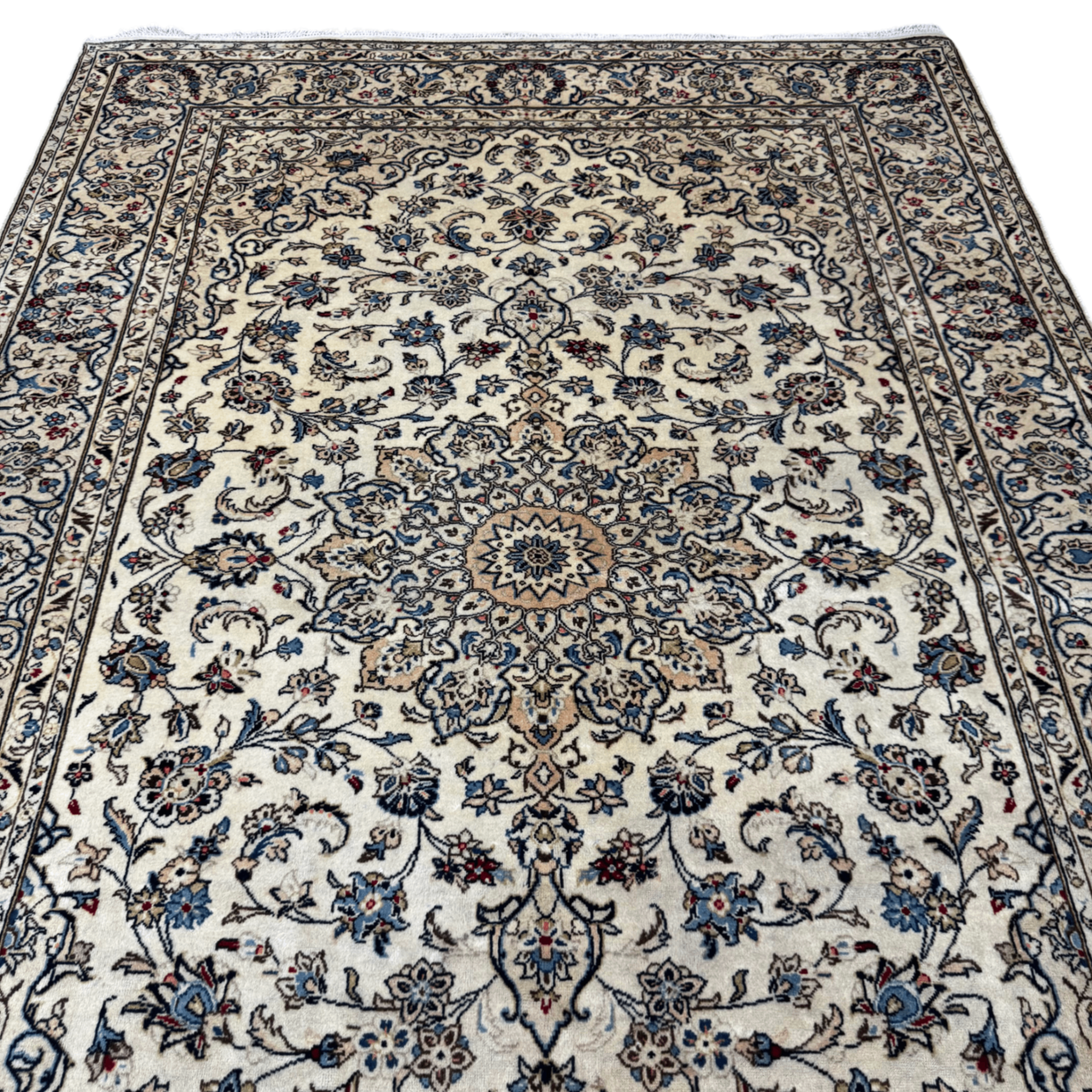 294 x 195 cm Hand-Knotted Persian Nain Floral Rug