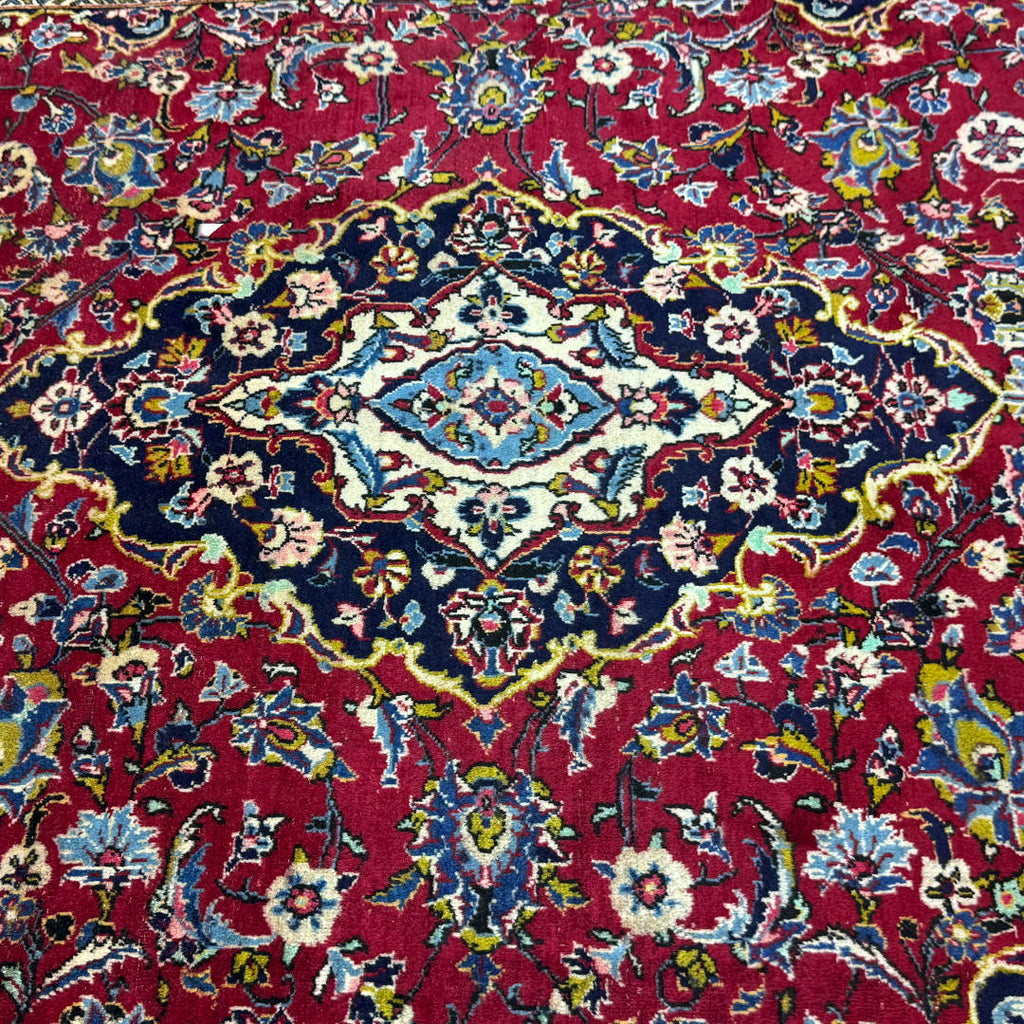 297 × 199 cm hand-knotted Persian Mashad Rug