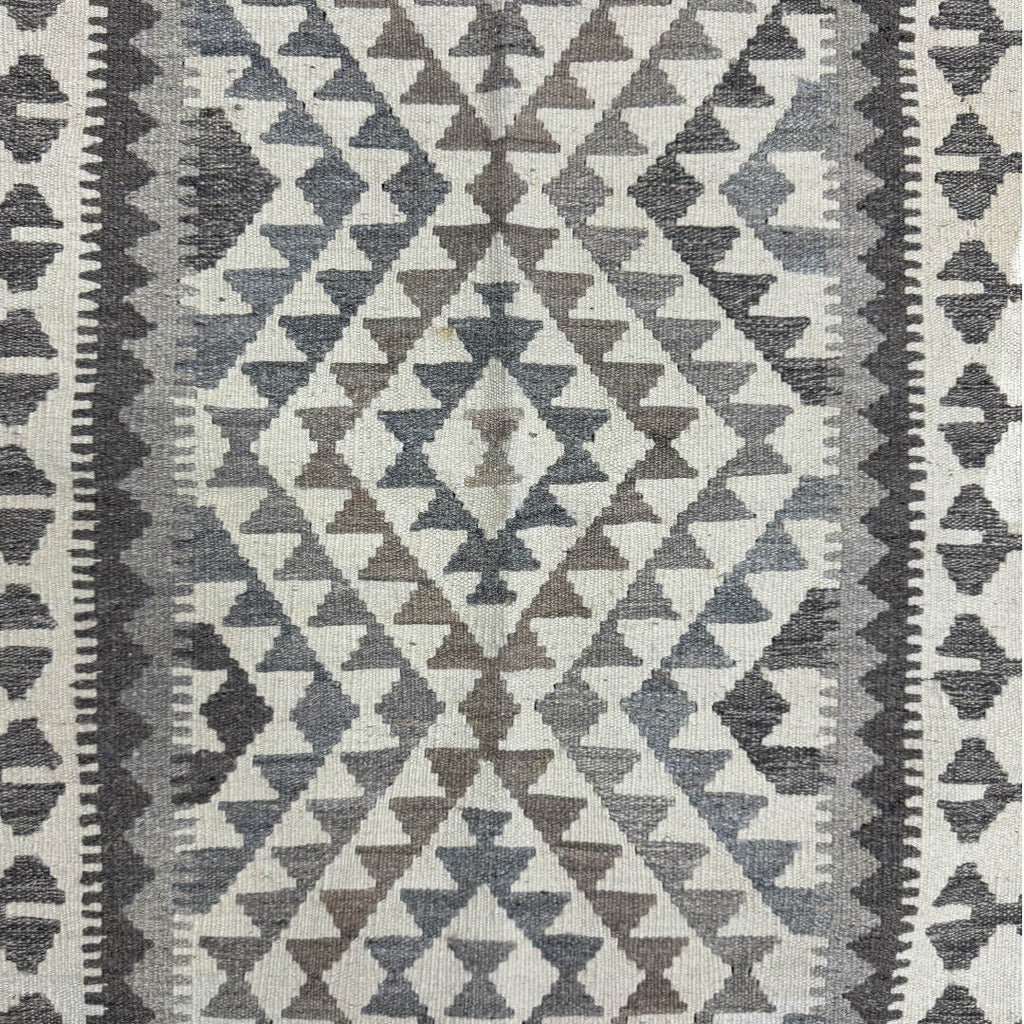157 x 98 cm Hand-Woven Afghan Kilim Rug