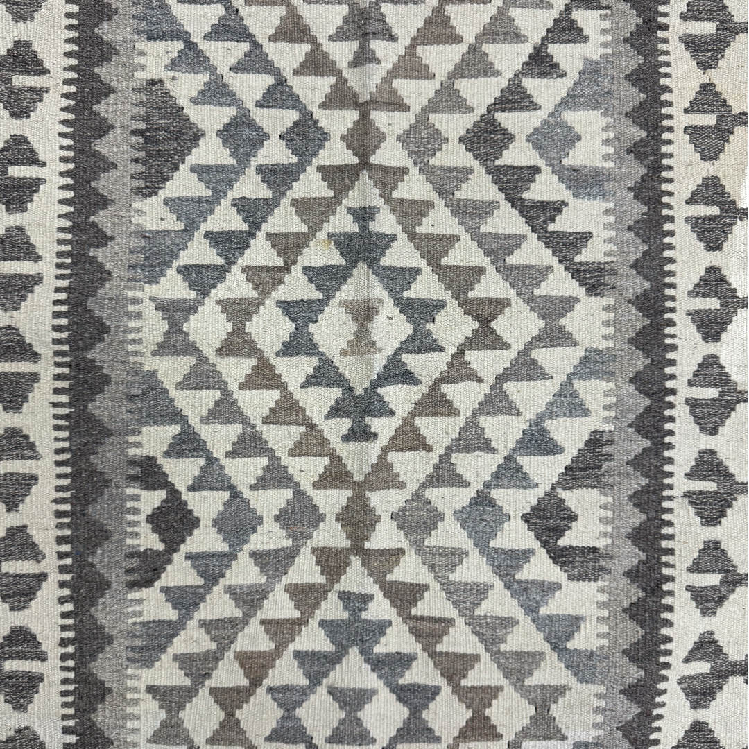157 x 98 cm Hand-Woven Afghan Kilim Rug