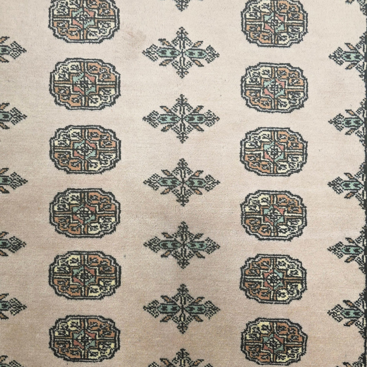 187 x 124 cm Hand Knotted Beige Karachi Bokhara – Wool Rug
