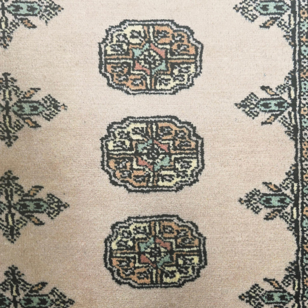 187 x 124 cm Hand Knotted Beige Karachi Bokhara – Wool Rug