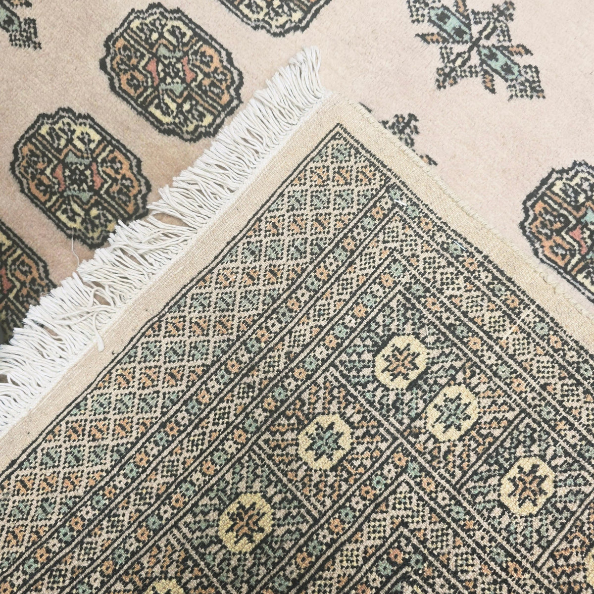 187 x 124 cm Hand Knotted Beige Karachi Bokhara – Wool Rug