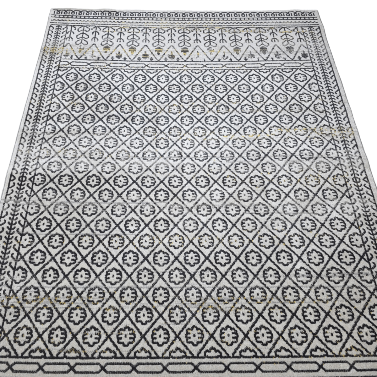 230 x 160 cm Modern Outdoor/Indoor Machine Made Rug