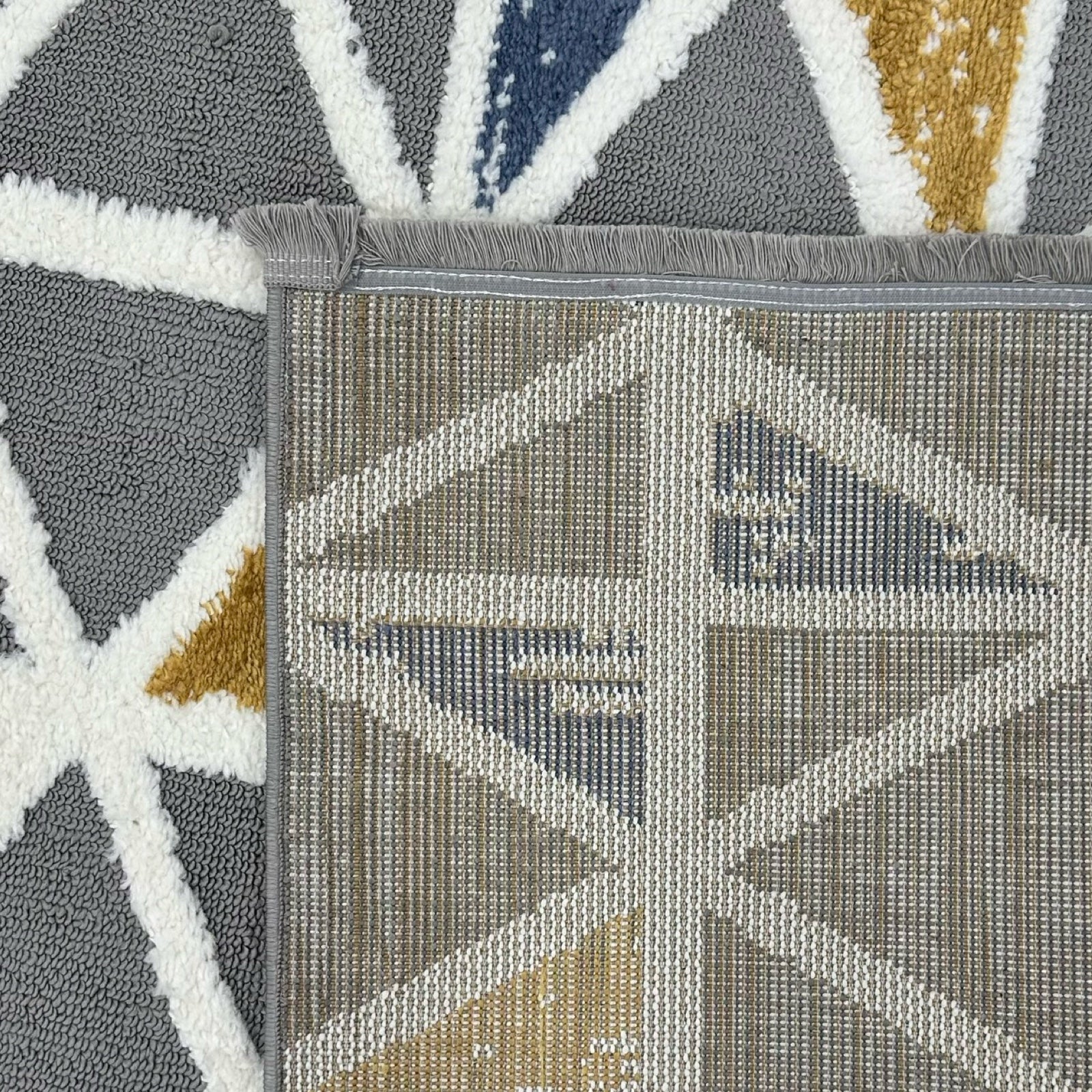 230 x 160 cm Modern Geometric Triangle Rug