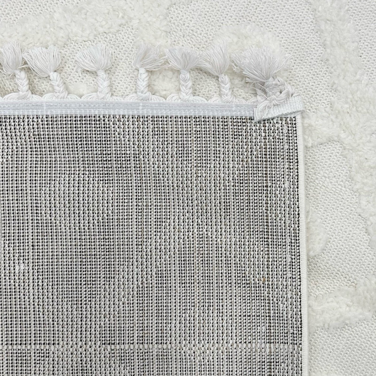 230 x 160 cm Minimal Moroccan Diamond Textured Rug