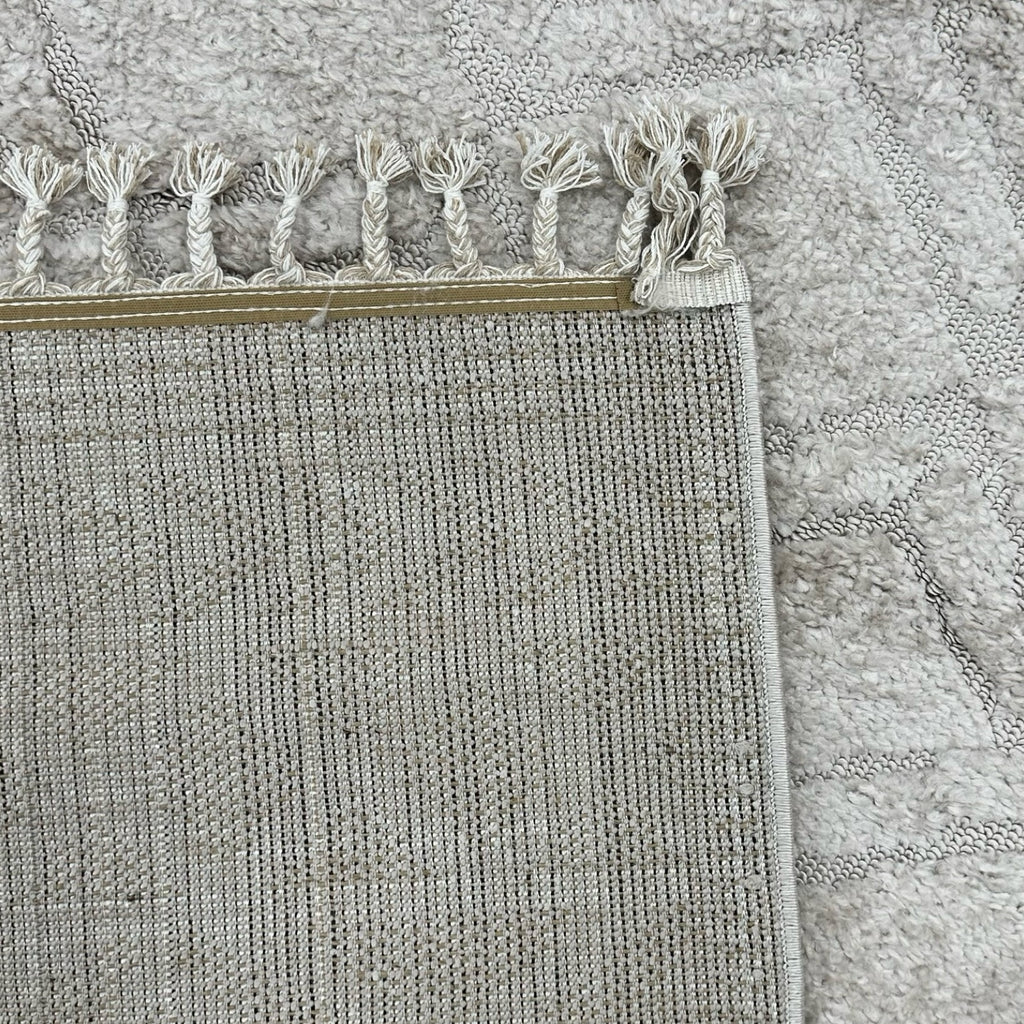 230 x 160 cm Turkish Machine Made Rug