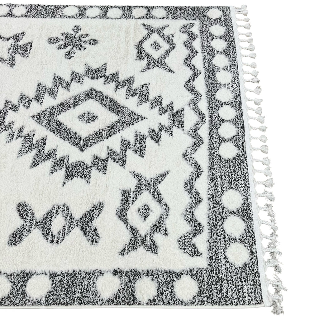 230 x 160 cm Moroccan Style Diamond Pattern Rug