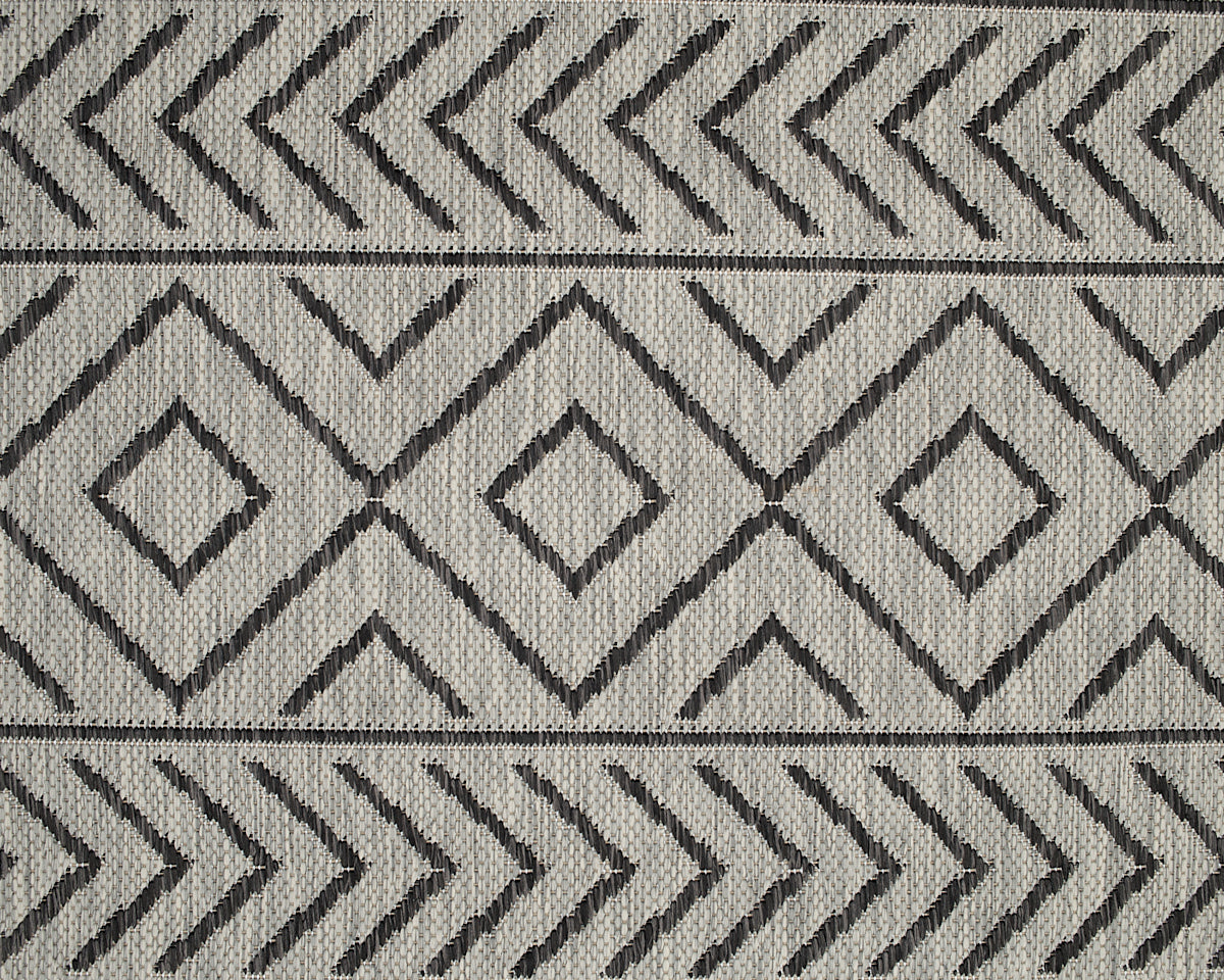 Reversible Indoor/Outdoor Rug – Grey & Black, Design 2