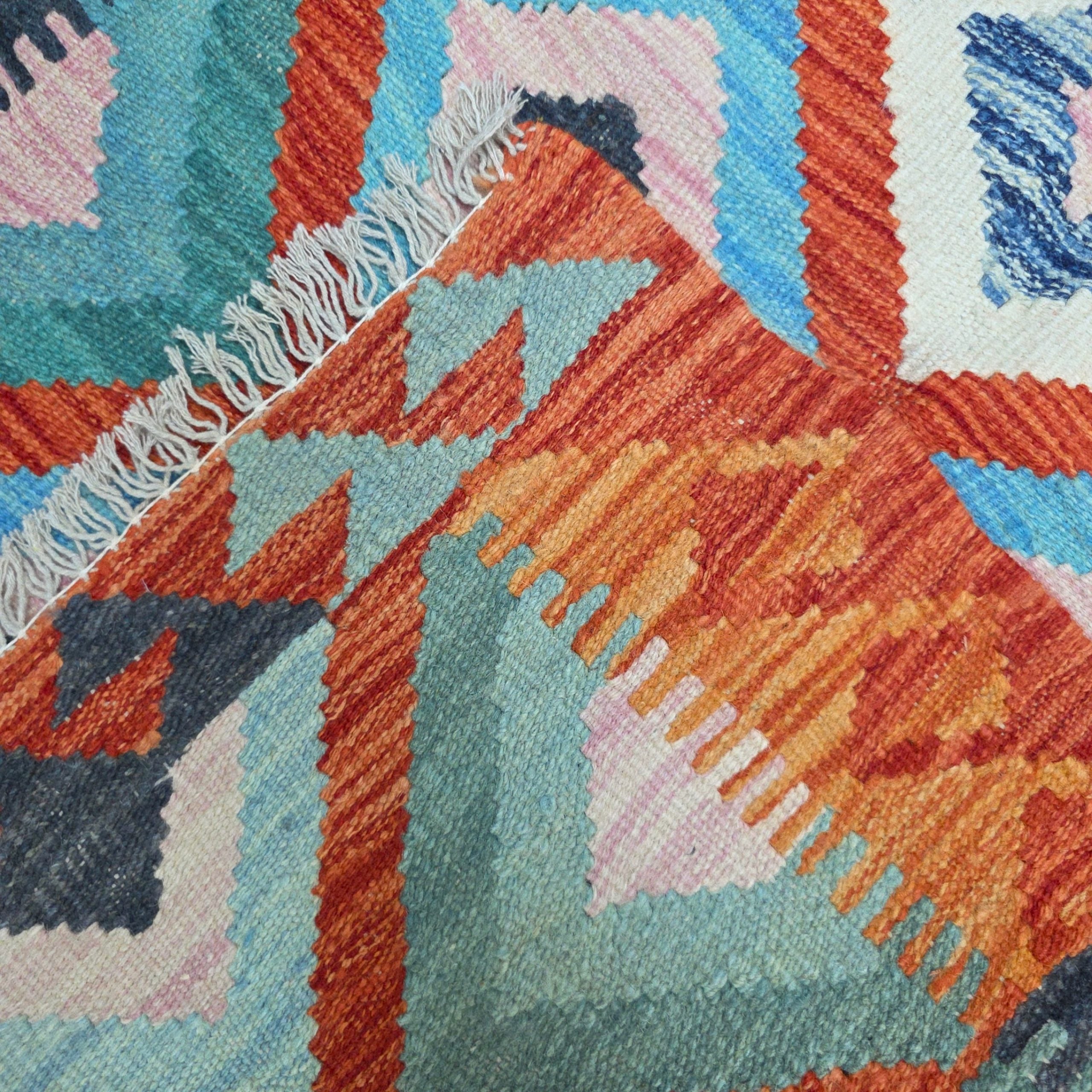119 x 85 cm Hand-Woven Afghan Kilim