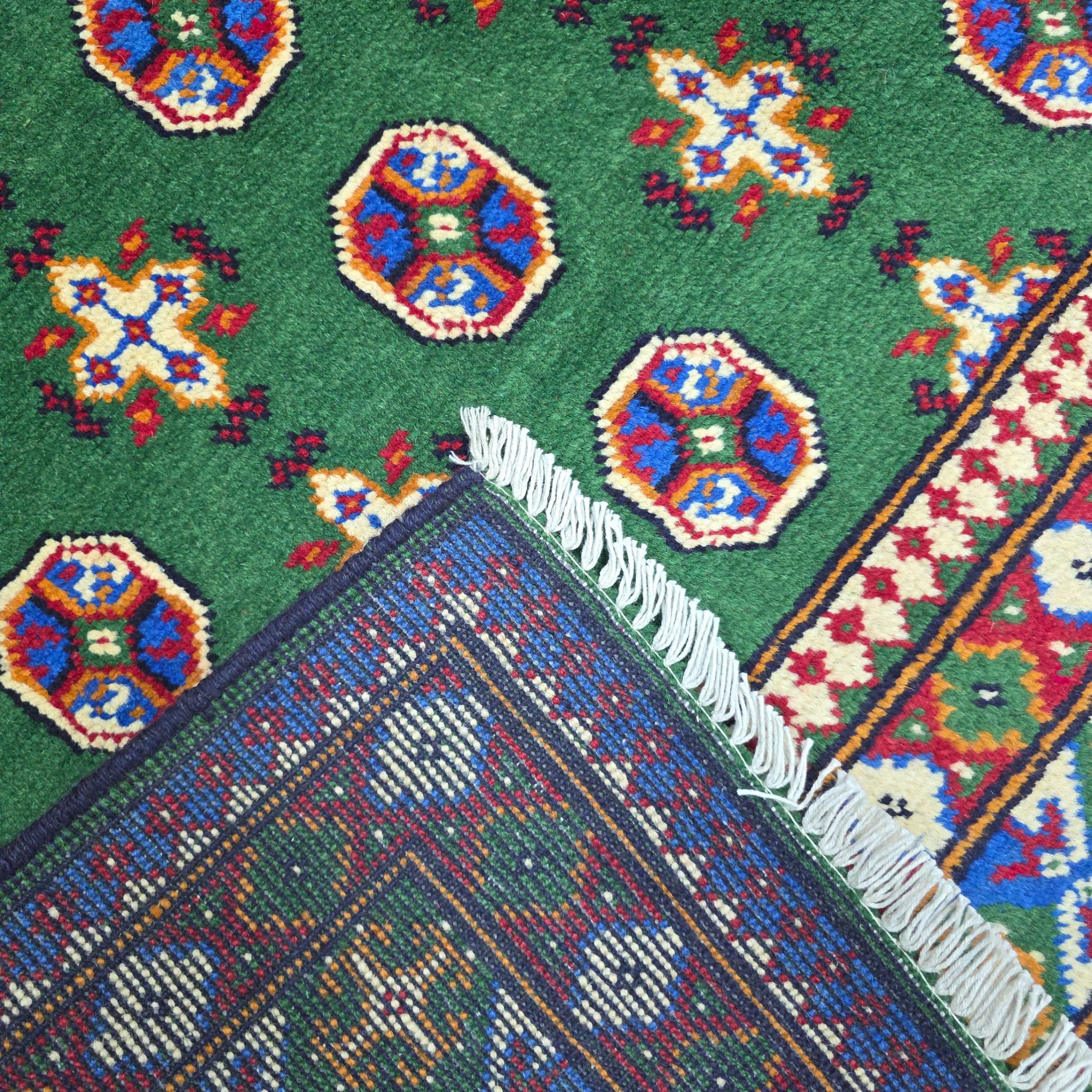 194 x 149 cm Hand-Woven Afghan Akche Rug