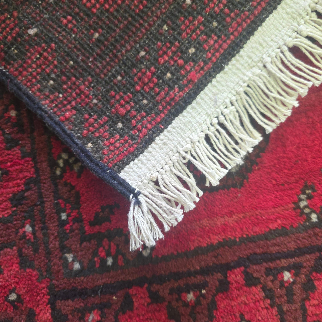60 x 45 cm Hand-Woven Red Afghan Akche