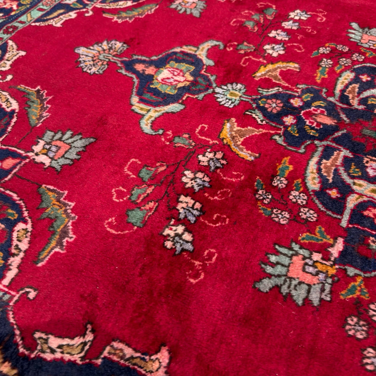290 x 200 cm Hand-Knotted Persian Shah Abbasi Tabriz Rug