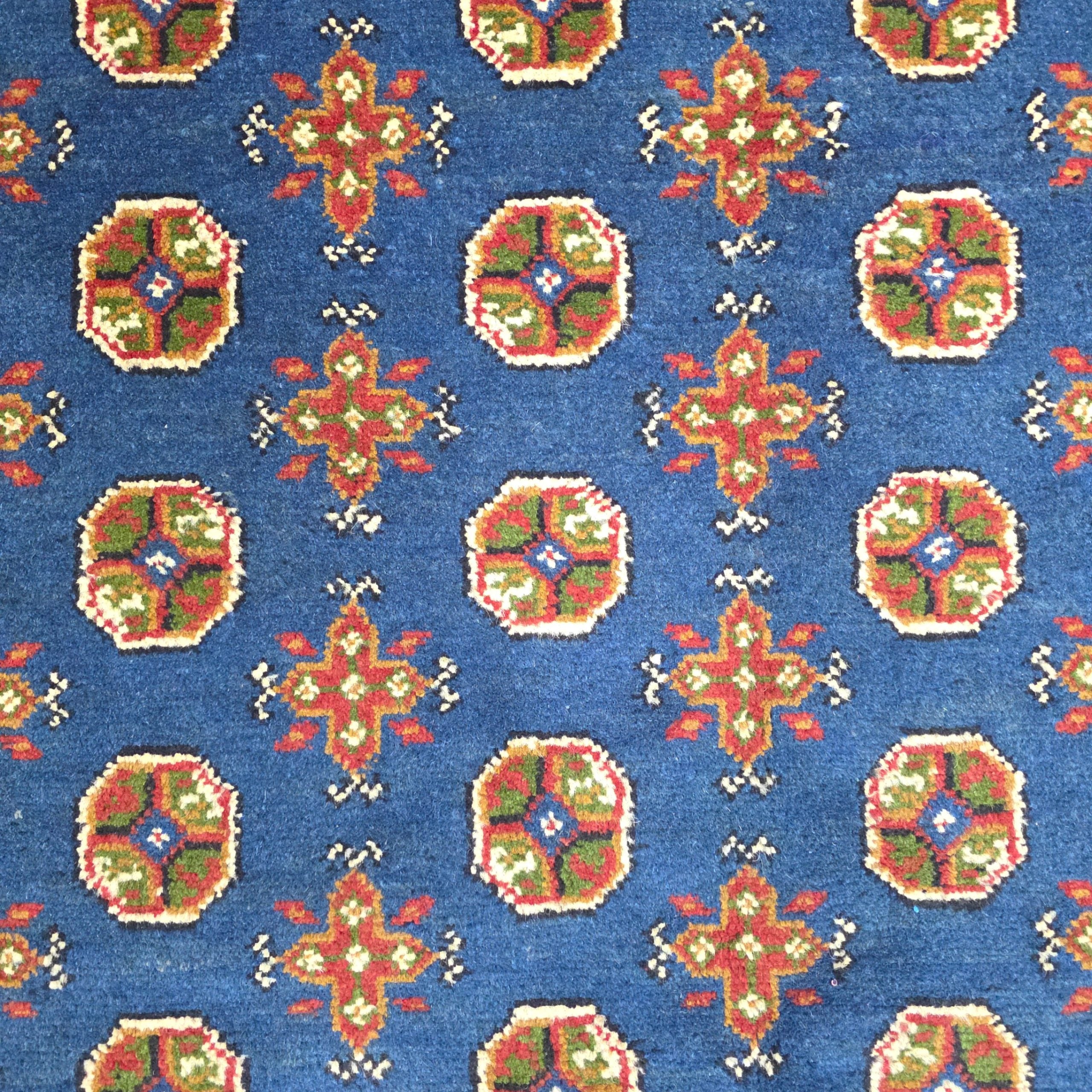 200 x 147 cm Hand-Woven Afghan Akche Rug