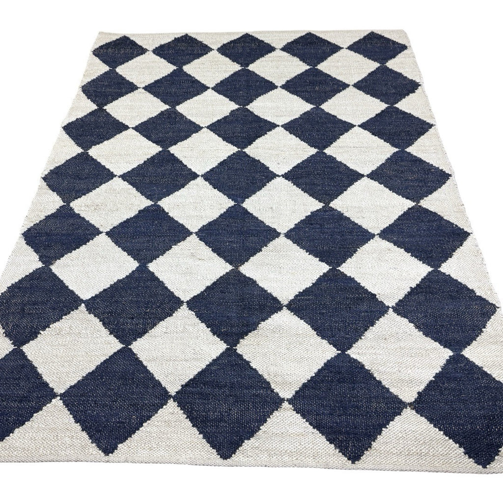 274 x 205 cm Handwoven Jute Rug – Natural & Navy Diamond Pattern