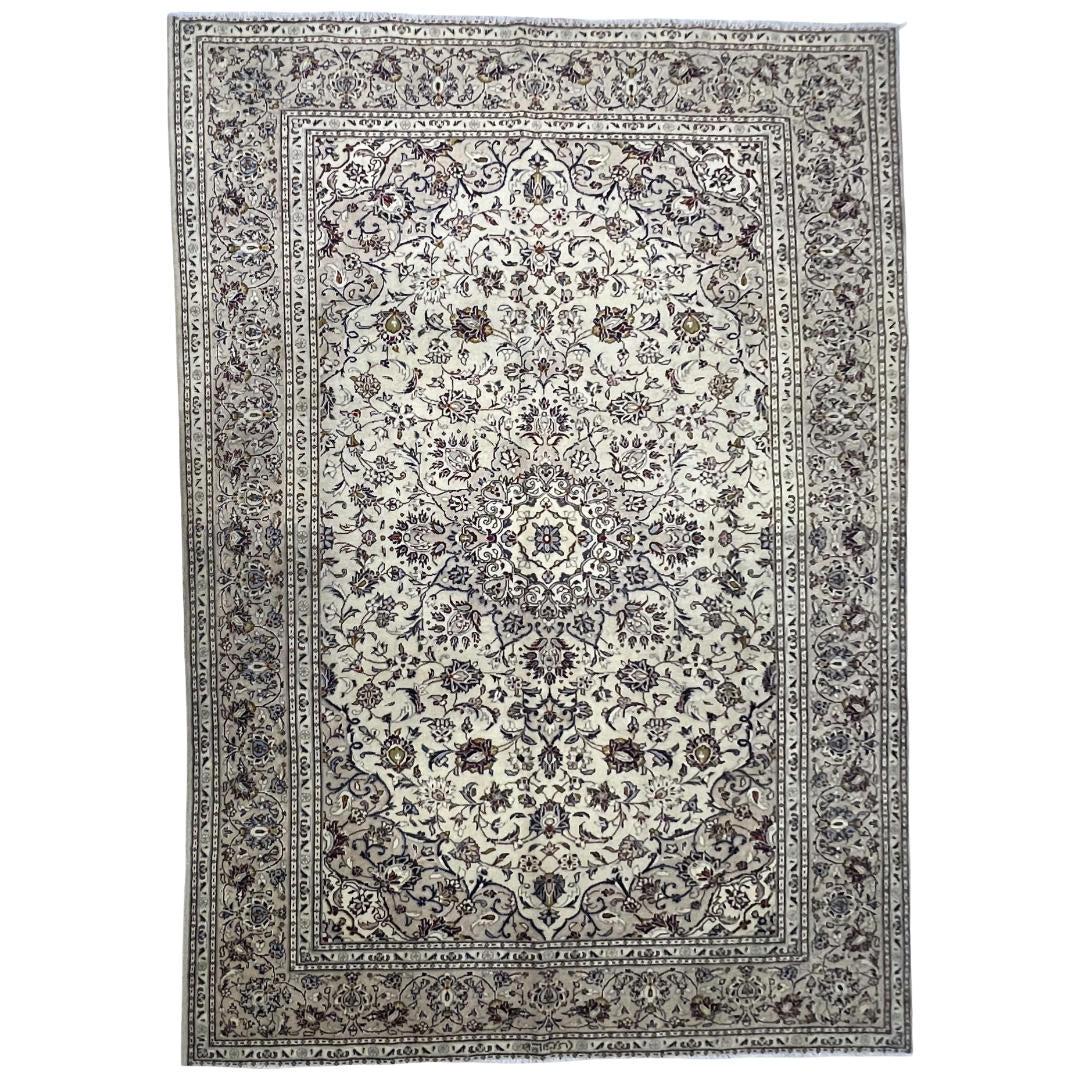 295 x 194 cm Hand-Knotted Persian Kashan Cream Rug