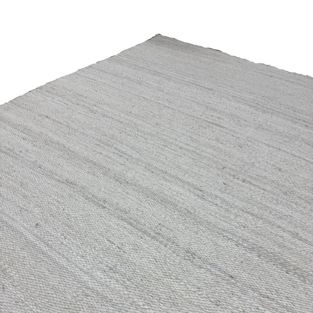 272 x 203 cm Handwoven Jute Rug – Natural White Textured Design