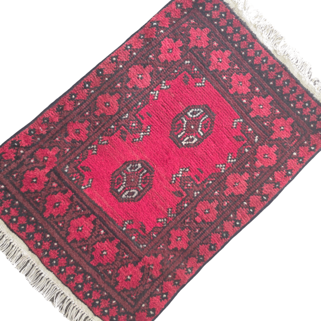 60 x 40 cm Hand-Woven Red Afghan Akche