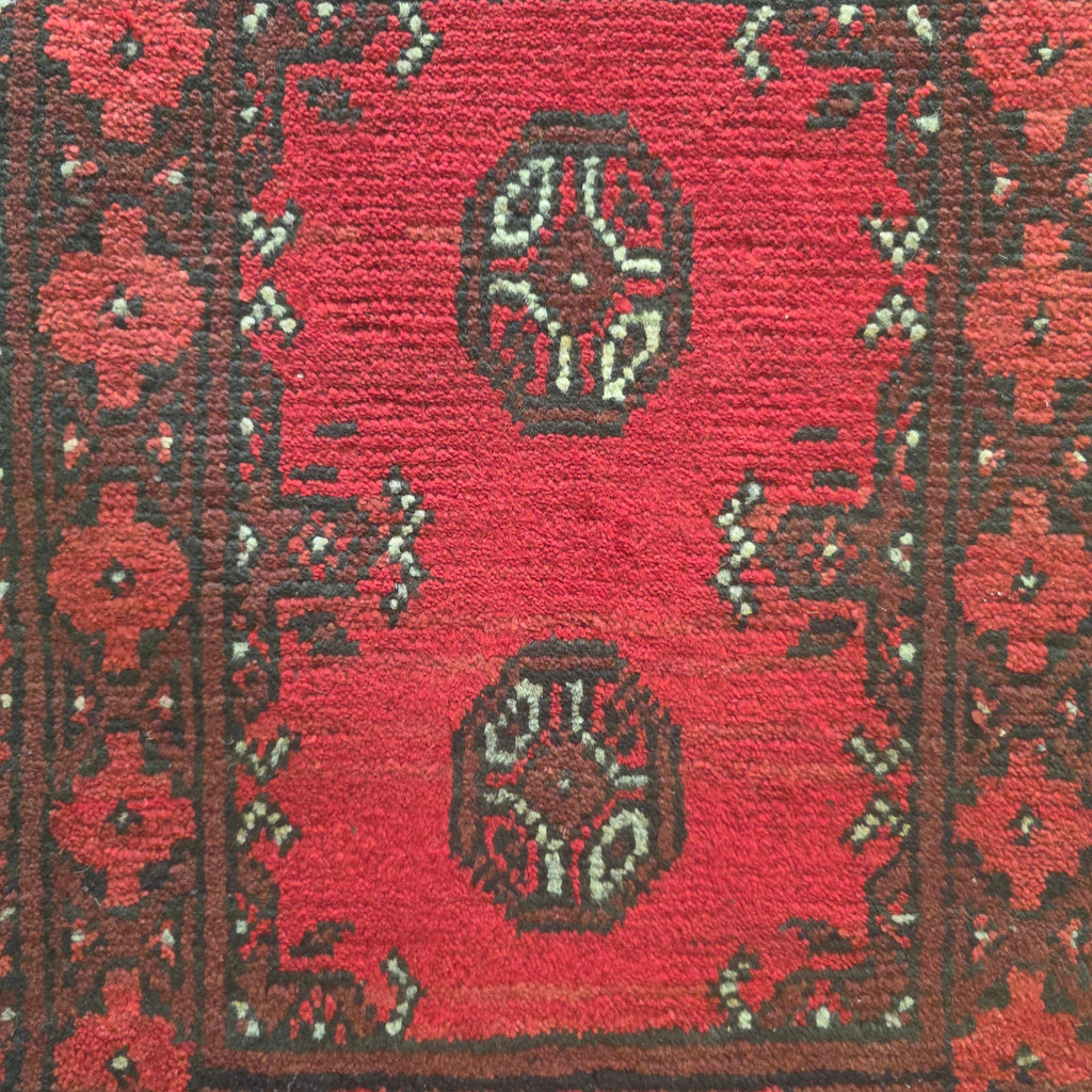 60 x 40 cm Hand-Woven Red Afghan Akche