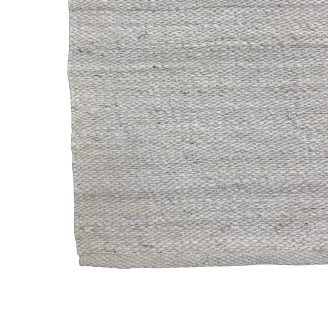 272 x 203 cm Handwoven Jute Rug – Natural White Textured Design