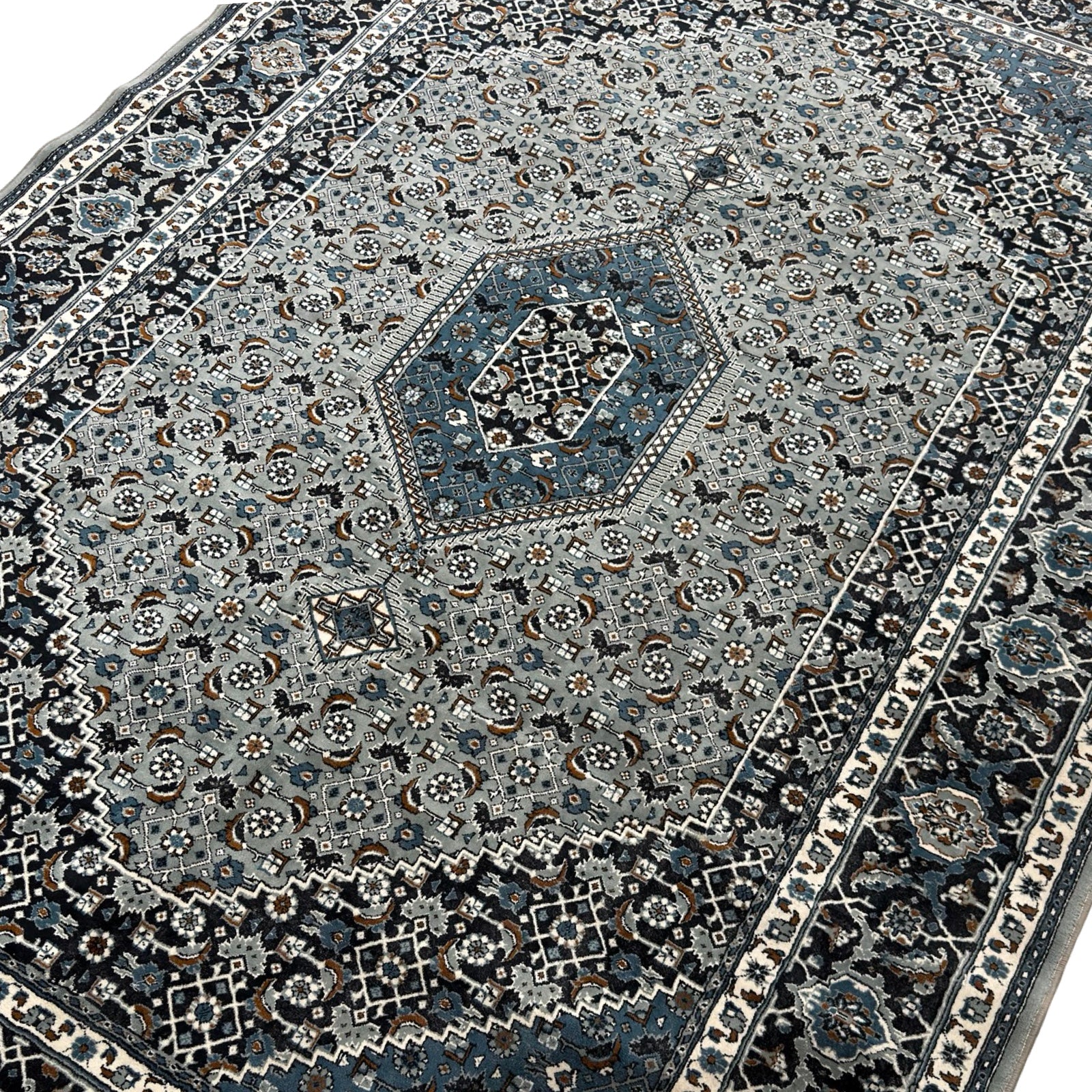 300 x 200cm Machine Made Persian Bidjar Grey Rug