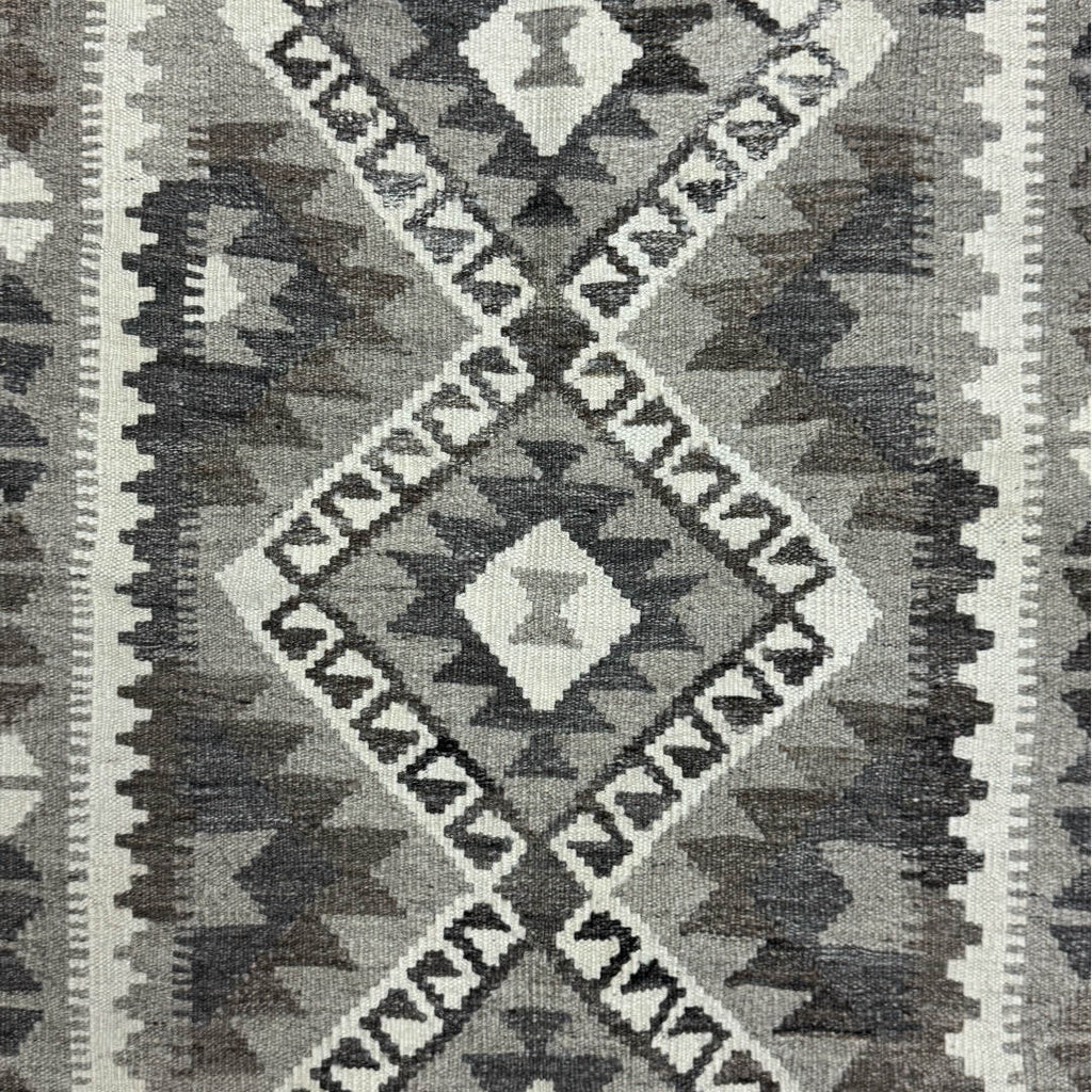 157 × 98 cm Hand-Woven Afghan Kilim Rug – Wool Flatweave