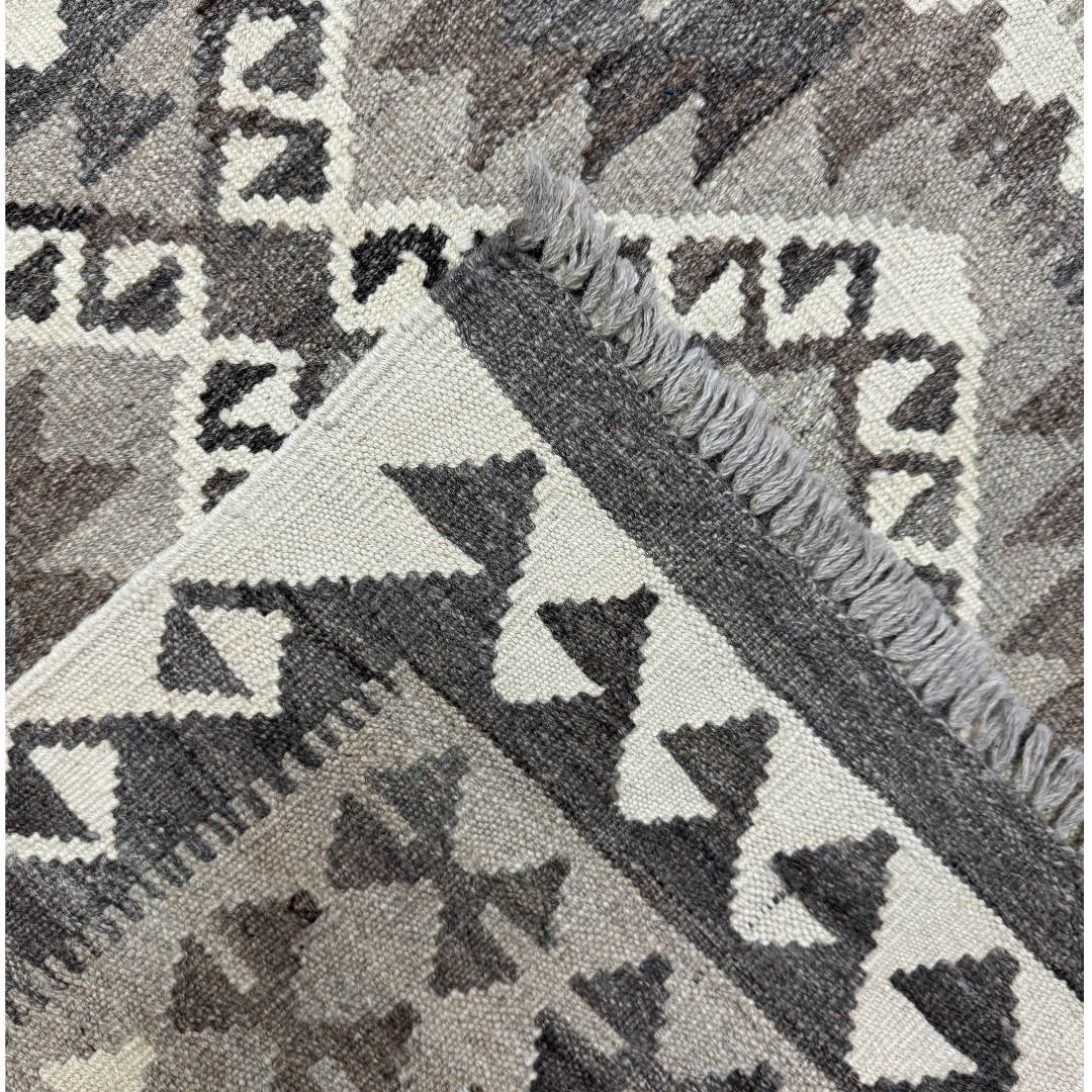 148 × 103 cm Hand-Woven Afghan Kilim Rug – Wool Flatweave