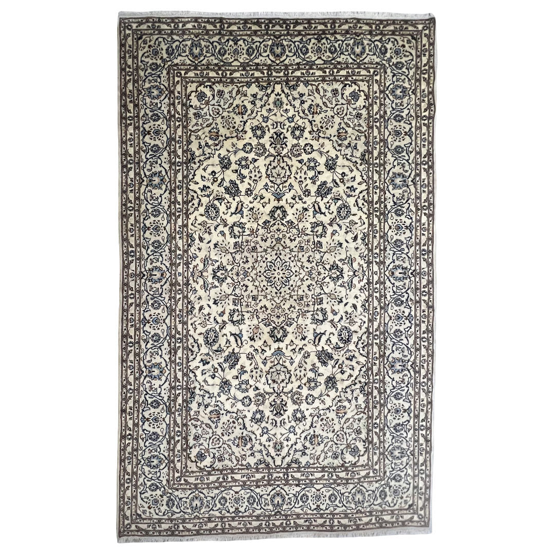 325 x 196 cm Hand-Knotted Persian Floral Kashan Cream Rug
