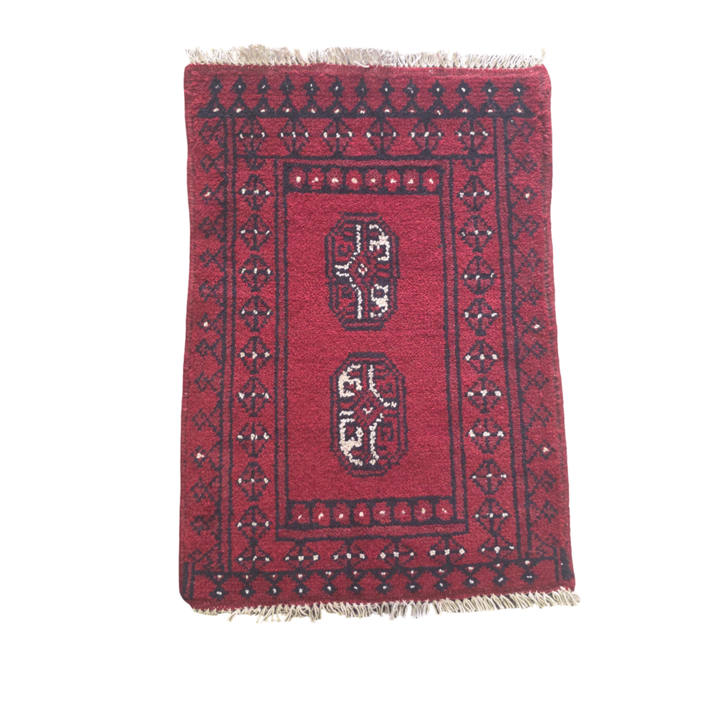 60 x 45 cm Hand-Woven Red Afghan Akche