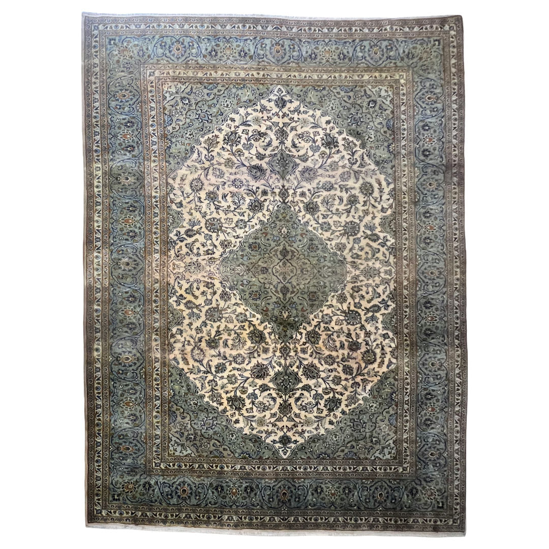 367 x 255 cm Hand-Knotted Persian Kashan Rug