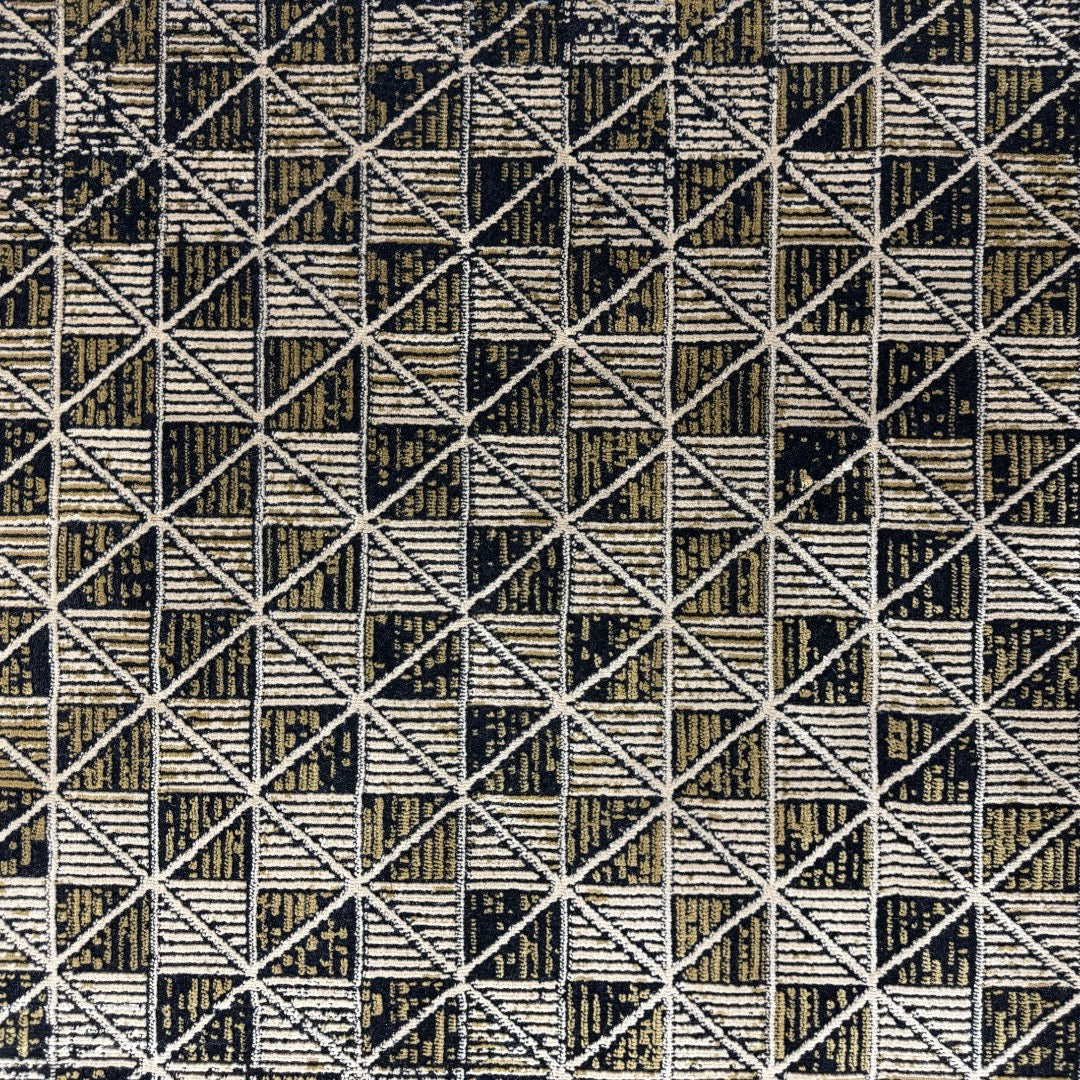 230 x 160 cm Black & Brown Geometric Pattern Distressed Rug