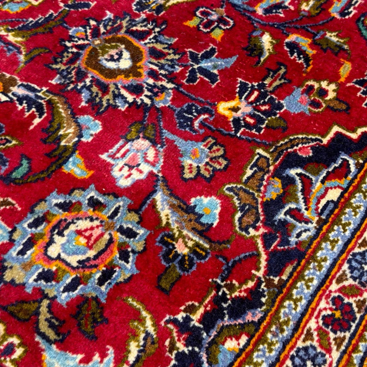 315 x 200 cm Hand Knotted Red Persian Kashan – Wool Rug