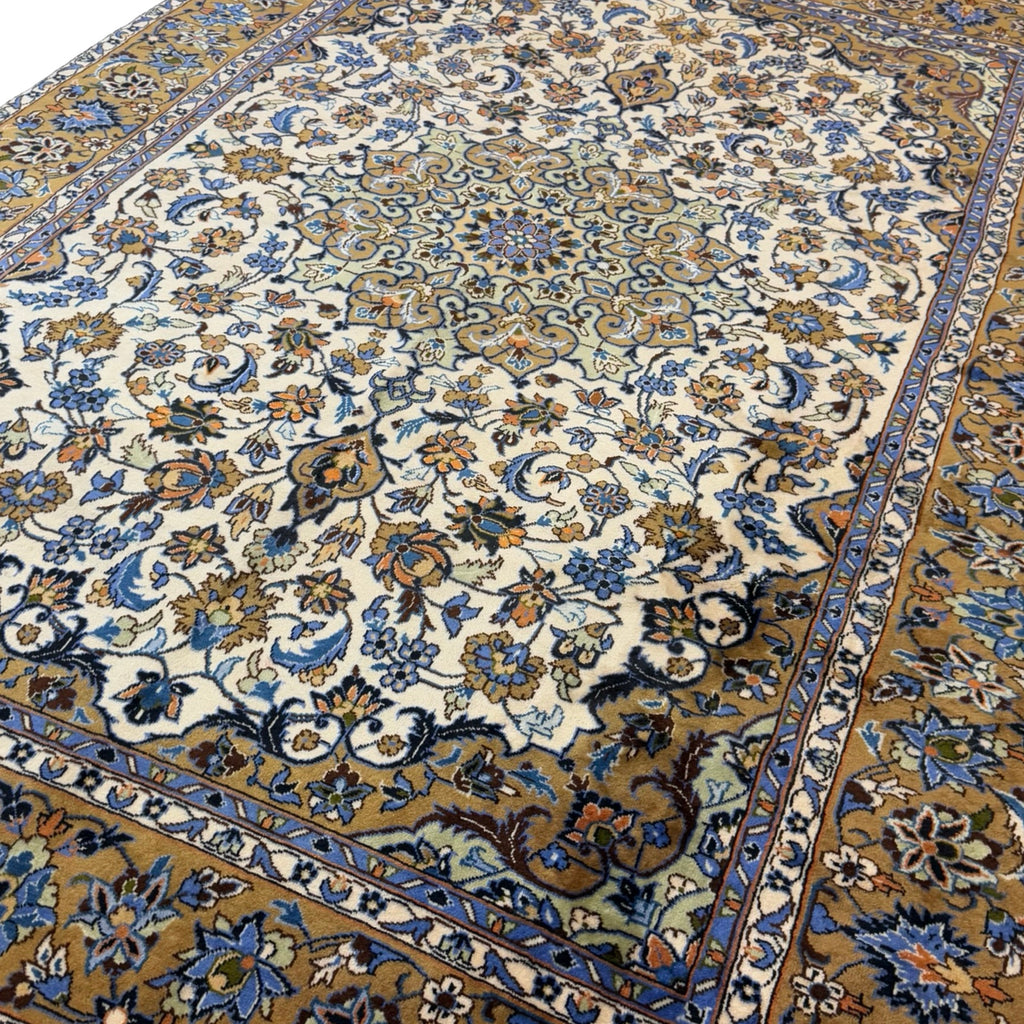 323 x 230 cm Hand Knotted Persian Kashmar Wool Rug