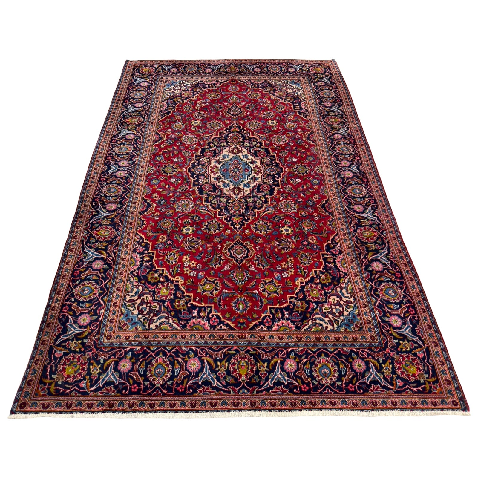 303 x 190 cm Hand-Knotted Persian Kashan Floral Medallion Rug