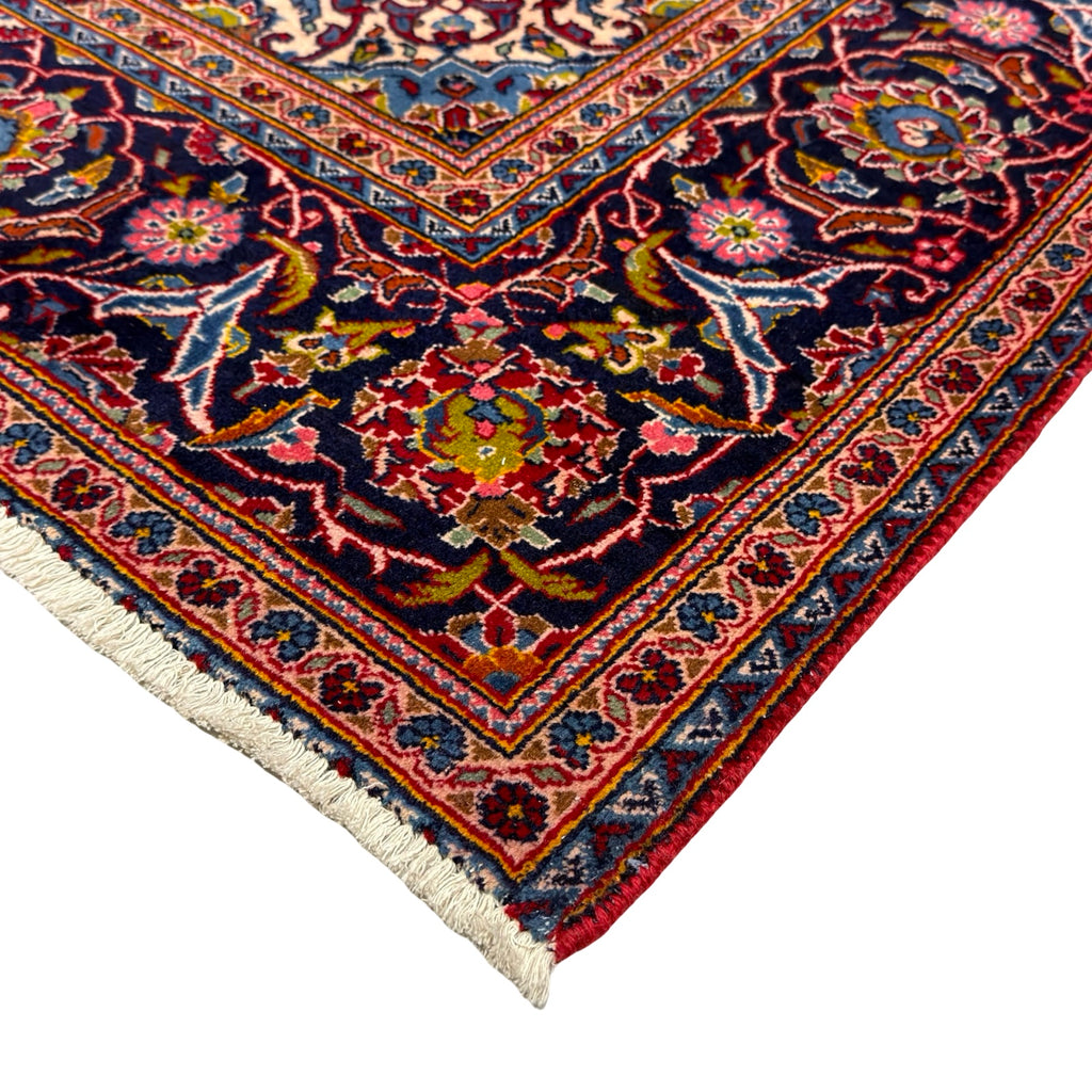 303 x 190 cm Hand-Knotted Persian Kashan Floral Medallion Rug