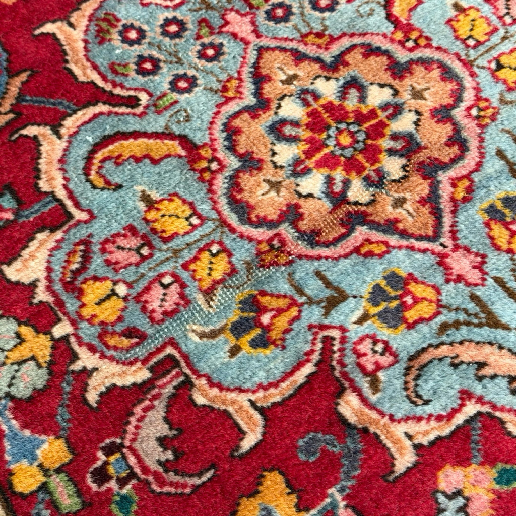 412 x 78 cm Hand-Knotted Persian Kashan Runner Rug