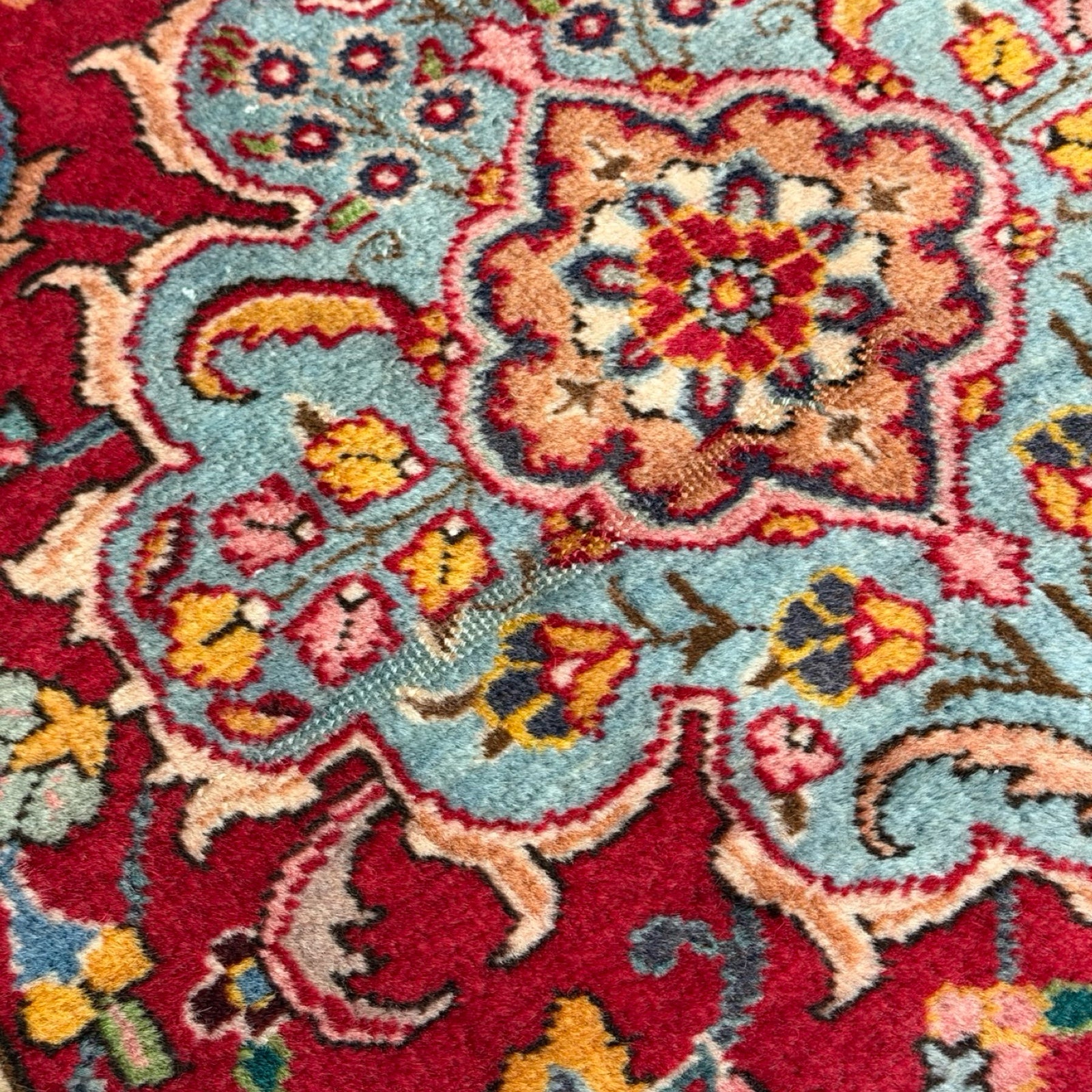 412 x 78 cm Hand-Knotted Persian Kashan Runner Rug