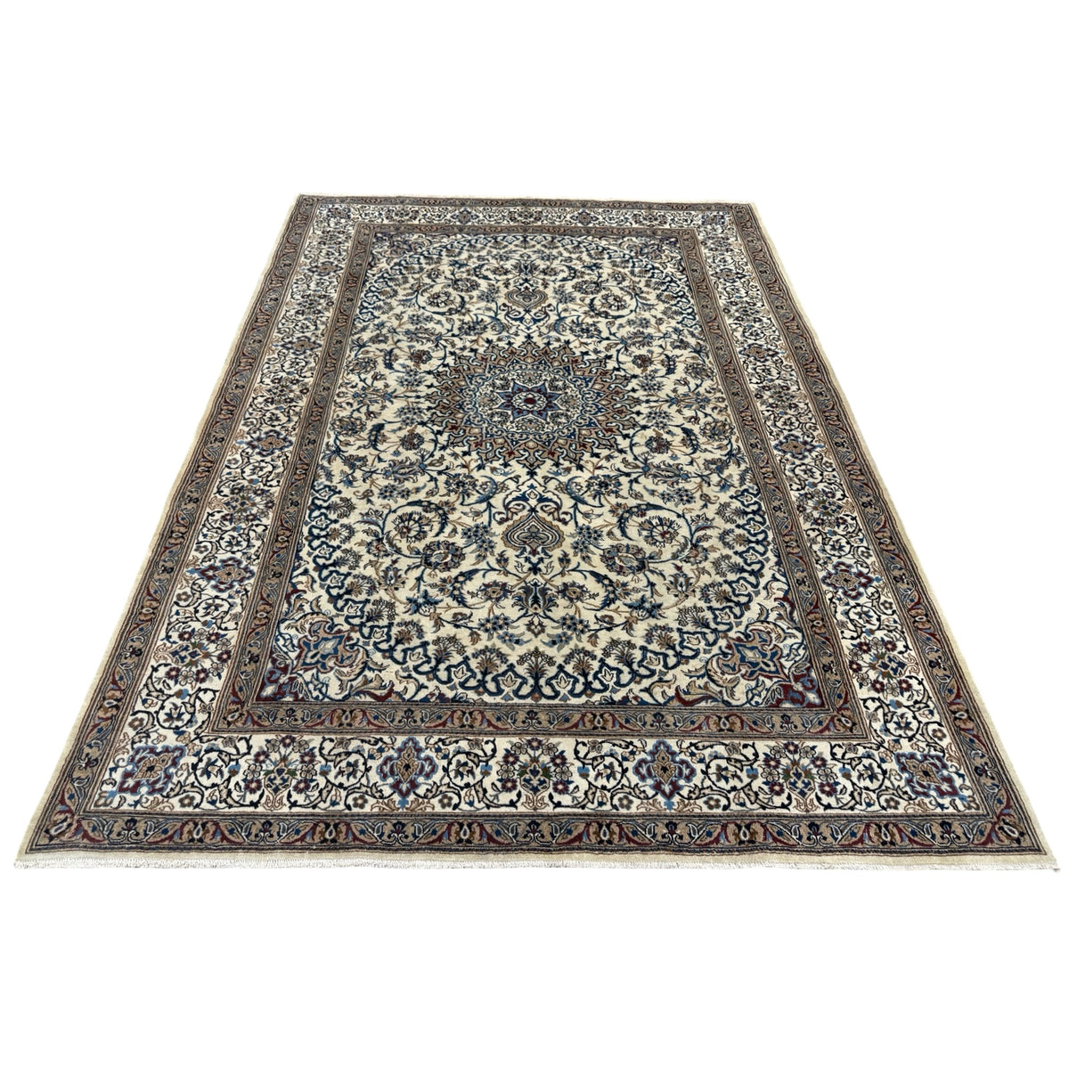 345 x 241 cm Hand Knotted Persian Nain 9la – Silk And Wool Rug