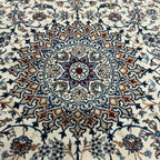 345 x 241 cm Hand Knotted Persian Nain 9la – Silk And Wool Rug