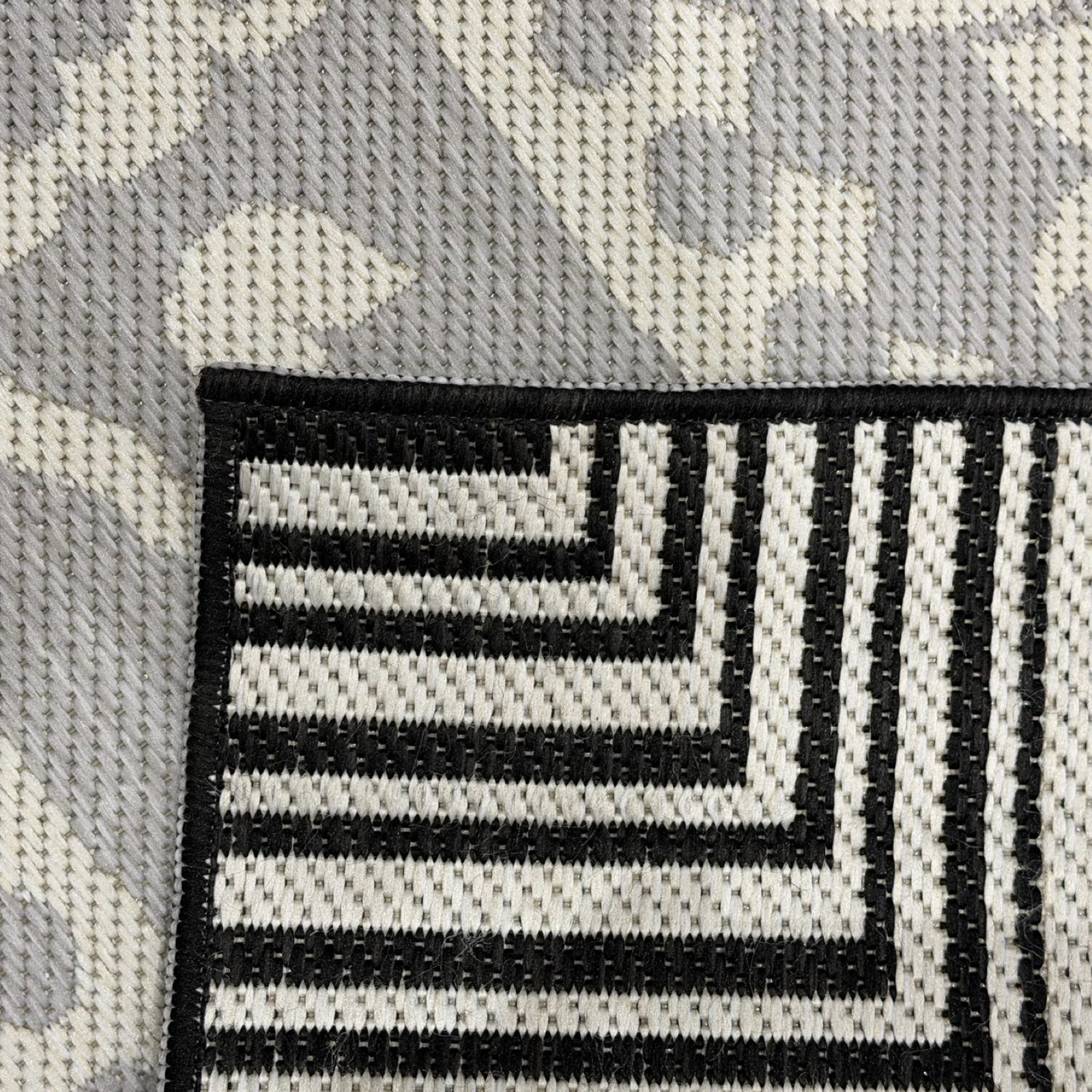 310 x 240 cm Nicole Miller Sharon Reversible Outdoor Rug