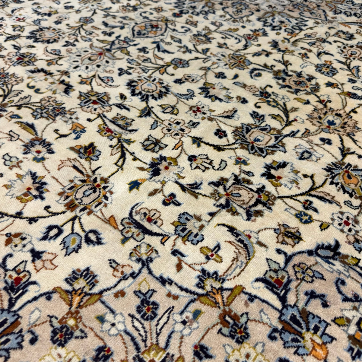 406 x 292 cm Hand Knotted Persian Cream Kashan – Wool Rug